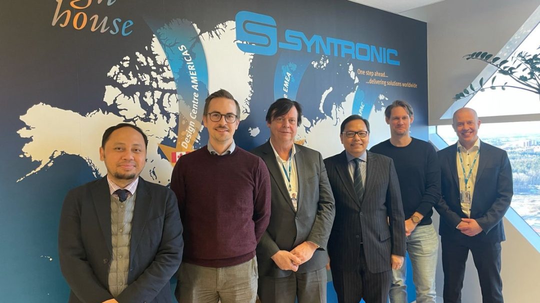 Syntronic and Indonesian Embassy at the office in Kista
